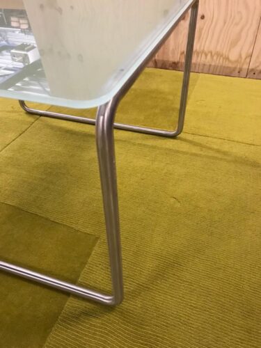 Salontafel melk glas